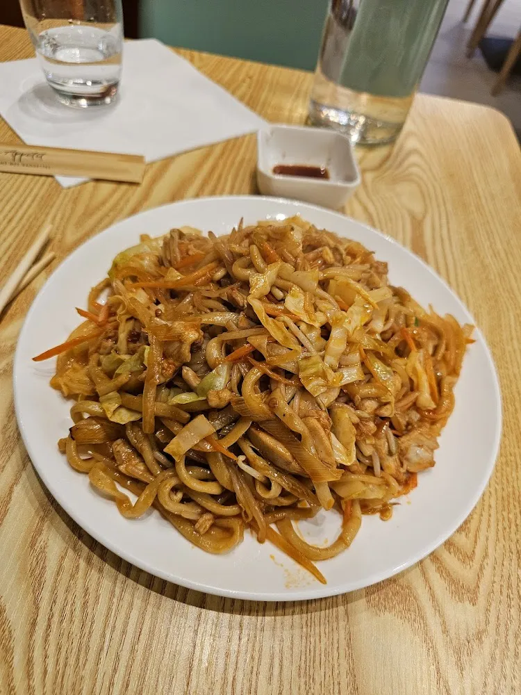 Nouilles Sautées Au Poulet